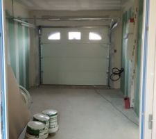 Garage avec isolation et placo (en plus financi&egrave;rement)