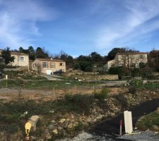 Implantation de la maison sur le terrain (plein sud)