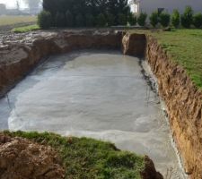 Dalle fond de piscine en béton fibré 300kg sur 3 niveaux 1.20M pour descendre à 1.50M