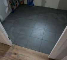 Carrelage de l'arrière cuisine