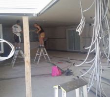 Et voilà l'intérieur commence, histoire de définir nos futurs pièces à vivre.