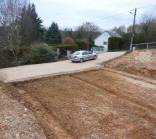 Terrassement et chemin d'acces terminé