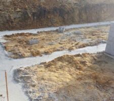 Voila ! Livraosn faite 
Les fondations coul&eacute;es 
Il y a plus qu'a monter le vide sanitaire