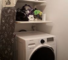 Coin buanderie aménagé