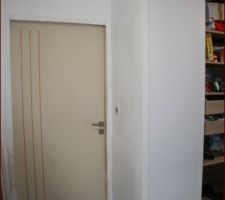 Placard de l'entrée