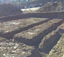 Premier jour , pr&eacute;paration de la plateforme des fondations