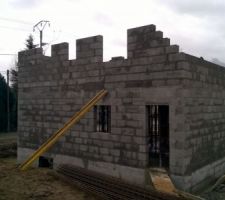 &eacute;l&eacute;vation des murs du 1er &eacute;tage