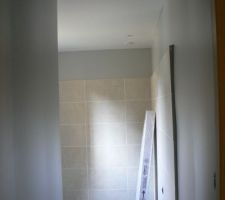 La couleur de la salle de bain des enfants est enfin la bonne!!!