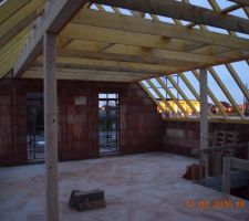 Charpente phase 2. Fin des pignons. Travail toujours propre.