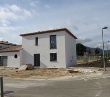 Façade enduit blanc "frottassé fin"