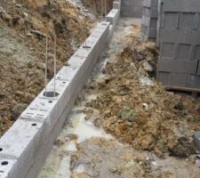 Le vide sanitaire se monte tranquilement