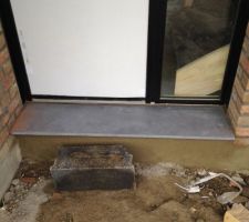 Pierre bleue posée - Porte d'entrée