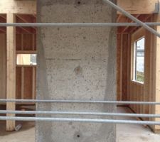 Mur en b&eacute;ton banch&eacute;