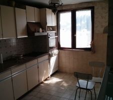 La maison telle que nous l'avons achetée. La cuisine du rez-de-chaussée