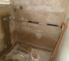 Fixation du futur robinet de douche