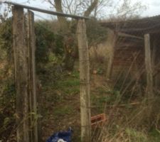 Le poulailler d&eacute;j&agrave; sur place !