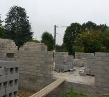 Vue de l'arri&egrave;re de la maison