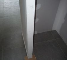 Protection mur placard d'entrée