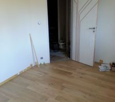 Pose du parquet dans la Chambre n°4