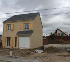 Photo de la maison du voisin qui vient d'avoir ses clefs ( Maison Pierre )