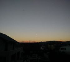 Vue sur la lune, visible depuis la future chambre parentale