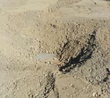 La fosse de 4000l sous le cellier pour faire une cave.