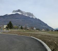 Implantation de la maison sur le terrain