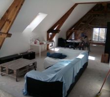 Installation provisoire sur la mezzanine.