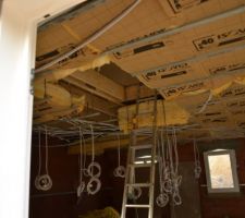 Visite et la surprise les plaquiste travail donc on es pas rentr&eacute; car pas autoriser sans le chef de chantier un peut les boule de devoir reste dehors es ne pas tout voir se monter..