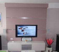 Fin du salon et du mur vidéo