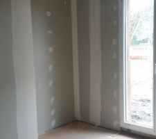 Chambre d'enfant - placard