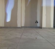 Carrelage et plinthe fini