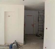 Préparation des murs et plafonds - 1ère couche d'impression