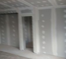 Joints séjour et porte qui va a notre chambre