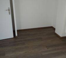 Parquet terminé à l'étage, chambre 3