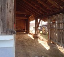 En pr&eacute;vision, 15cm de remblais et 12cm de beton