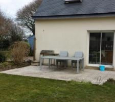 Vue arrière maison avant travaux : l'extension sera sur la gauche