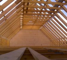 1 er étage dont l'aménagement restera à notre charge:
Quel est la meilleure solution pour un plancher bois?