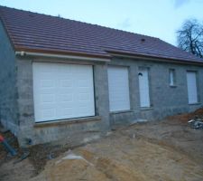 Enfin la maison est hors d'eau hors d'air. Reste l'intérieur a construire.