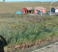 La pente du terrain vus de la photo est tr&egrave;s trompeuse en r&eacute;alit&eacute; elle est bien moindre