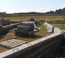 Le montage du vide sanitaire a débuté le 14 mars