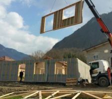 Terrassement  en cours. Terrain vue de devant.