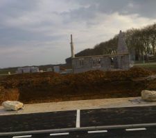 Vue de face Maison du voisin lol