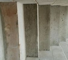L'escalier béton du sous sol