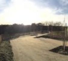 Quelques photos.
Photo vue arri&egrave;re avec l'aire de jeu.