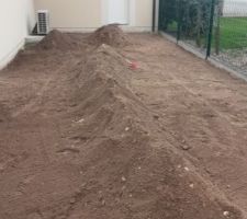 50m2 de terre retourné  sur 10cm environ