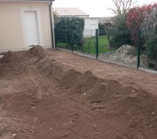50m2 de terre retourné  sur 10cm environ