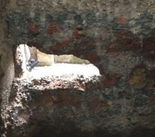 Ouverture du mur béton épaisseur 40cm pour futur accès à la  cave