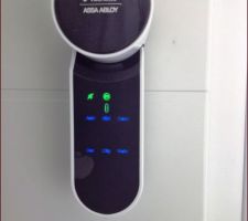 Serrure automatique Vachette avec reconnaissance digitale