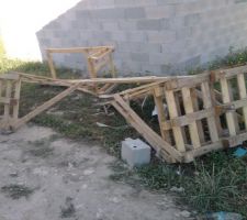 Mobilier de jardin...la table en parpaing fait fureur!